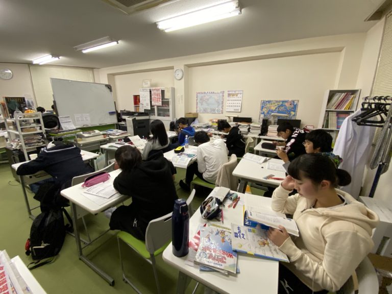 期末テストまで残り１週間！　課題も終わり、本当のテスト勉強へ