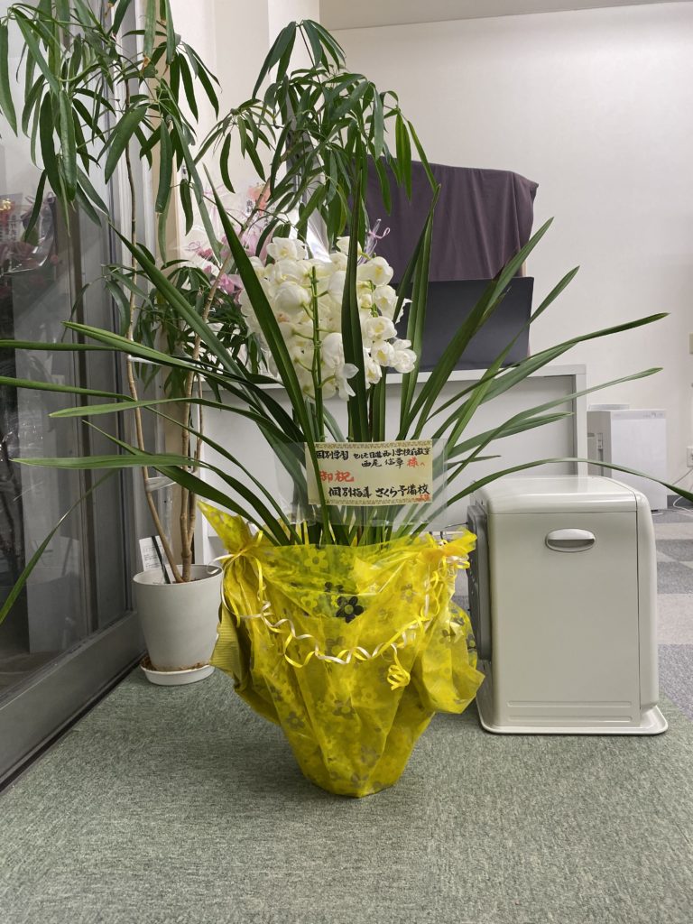 新教室での授業スタート！　生徒たちは広くなって大喜びです！