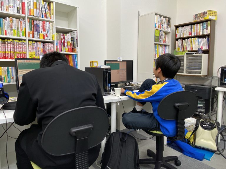 大の仲良しの小６と中１の凸凹コンビ！おかげで中１の先取りがどんどん進んでいきます！