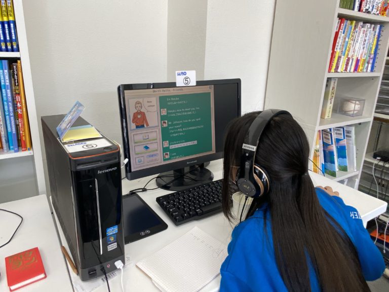 早速小学生が教科となる英語の問題に挑戦！　チャンツで英語を覚えよう！