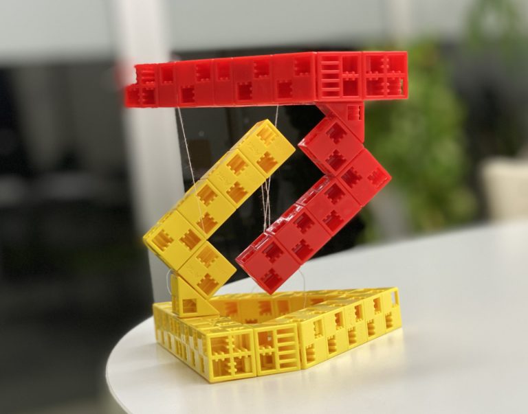 宙に浮くブロック！　テンセグリティ構造のオブジェを作ってみました