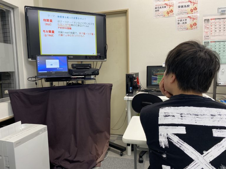 コーチング（導くこと）とティーチング（教えること）は絶妙なバランスが必要です。