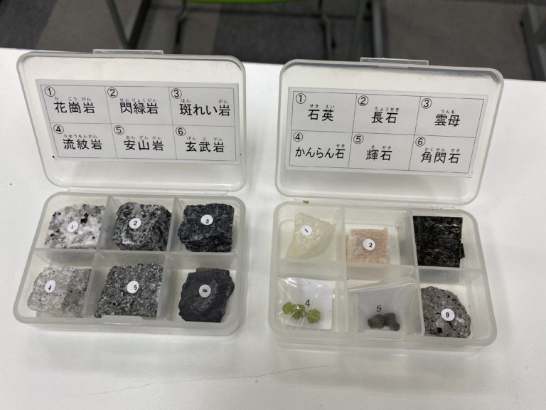 え？塾にも○○があるの？　じっくり見れるからうれしい！