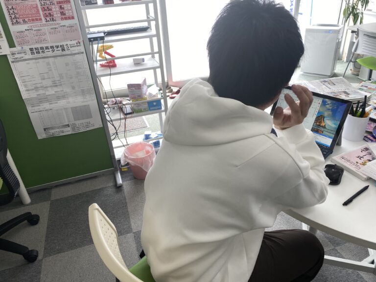 大学３年生の卒塾生が、就活の相談に来てくれました！