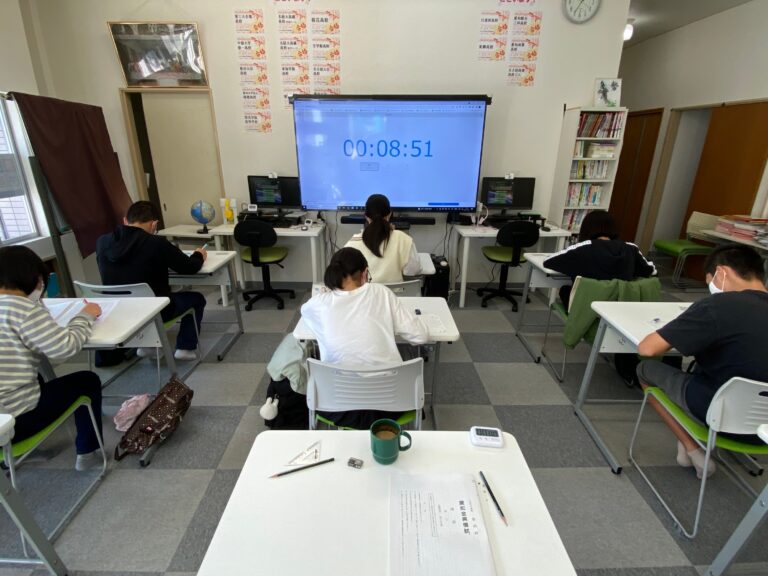 入試対策講座の中で、第４回　愛知県全県模試を実施しました！　恒例の私とのガチの勝負の結果は・・・？