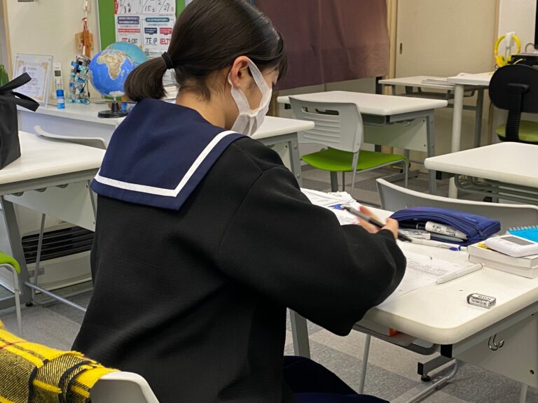 中３生が「勉強って、知れば知るほどわからないがふえるのでキリがないですね！」と嬉しそうに語ってくれました！