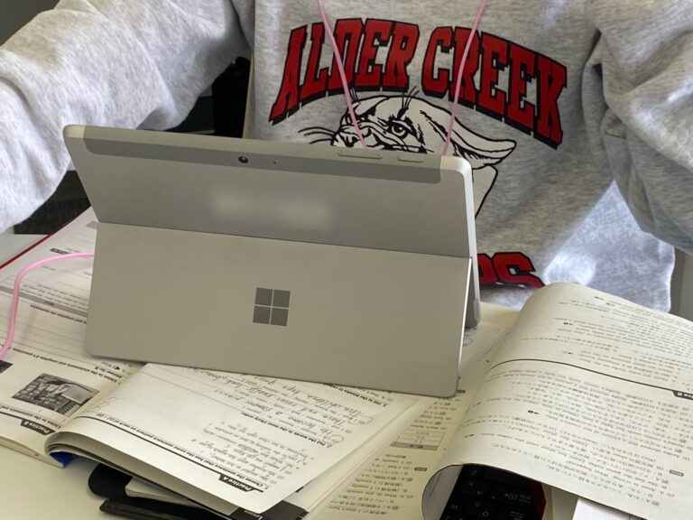 明日からのテストに備え、新高校１年生が○○を上手に活用してくれています！