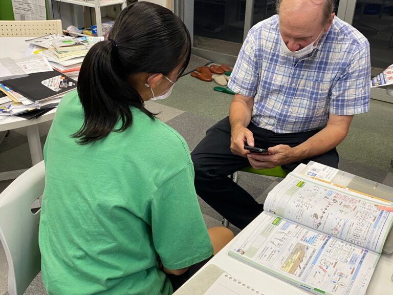 久々の英会話教室へ、夜はセルモにマーク先生が来てくれました！