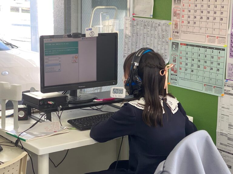 早速入塾してくれた小中学生たちが頑張ってくれています！