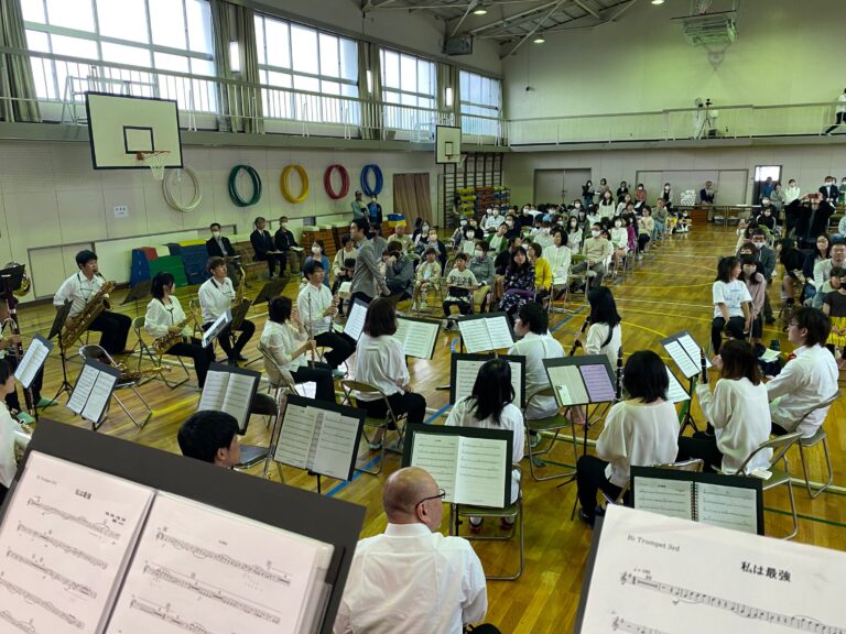 休日は、趣味の吹奏楽のお話を　地域の音楽祭にゲスト出演させていただきました！