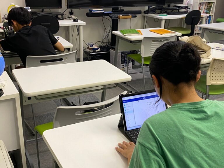 日進西中学が終わったら今度は日進中！　さらに高校生も！　しばらく期末テスト対策が続きます！