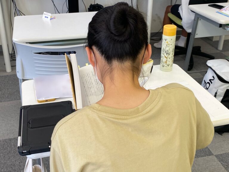 宿題の中でも難敵な「読書感想文」もコツが分かればあっという間です！