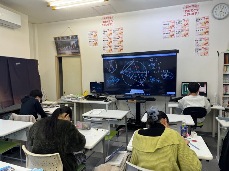 中３のみ今日も冬期講習でがんばってます！