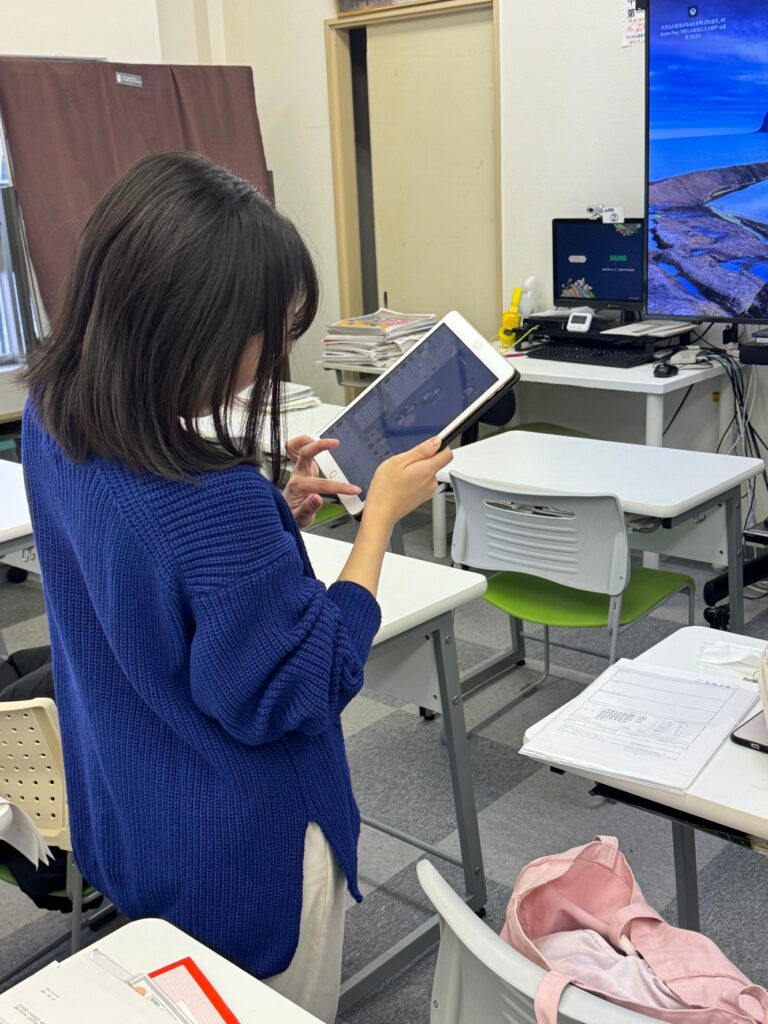 看護大に通っている、開校時小学生だった卒塾生が久々に顔を出してくれました！