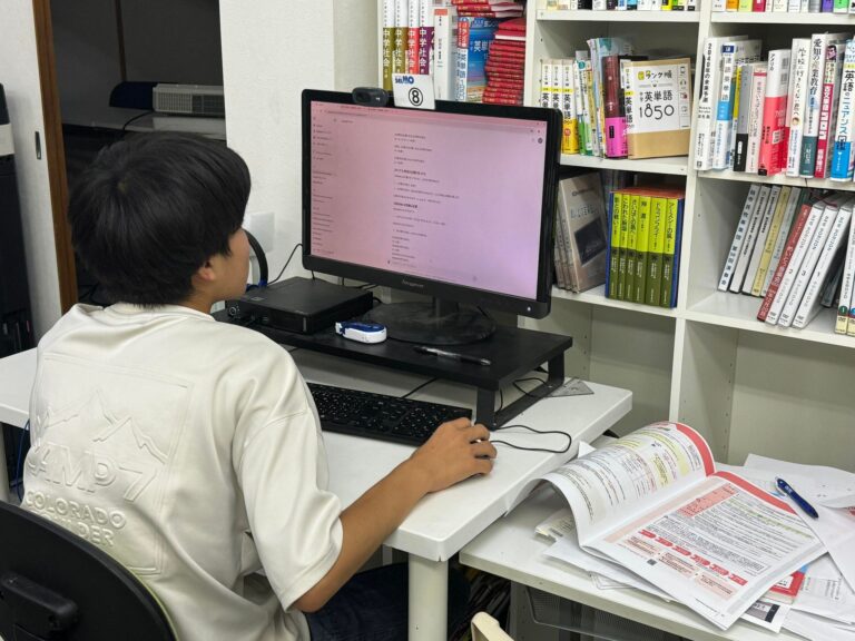 AIから教わるのではなく、AIに数学を教えています。「AIに教えることで学ぶ」ユニークな利用法です！