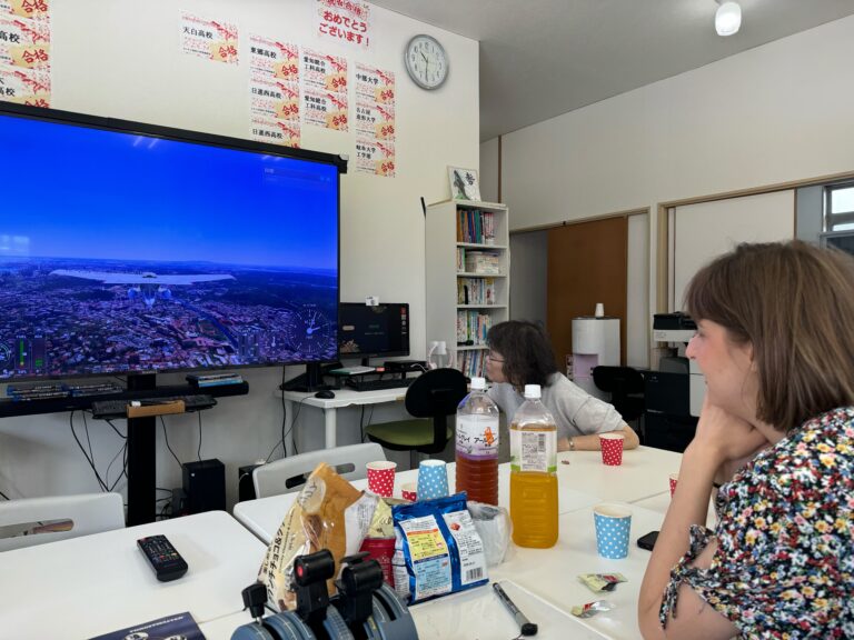 木曜は英会話の日！　今日は、ウチの塾で空の旅を楽しみながらの英会話でした！