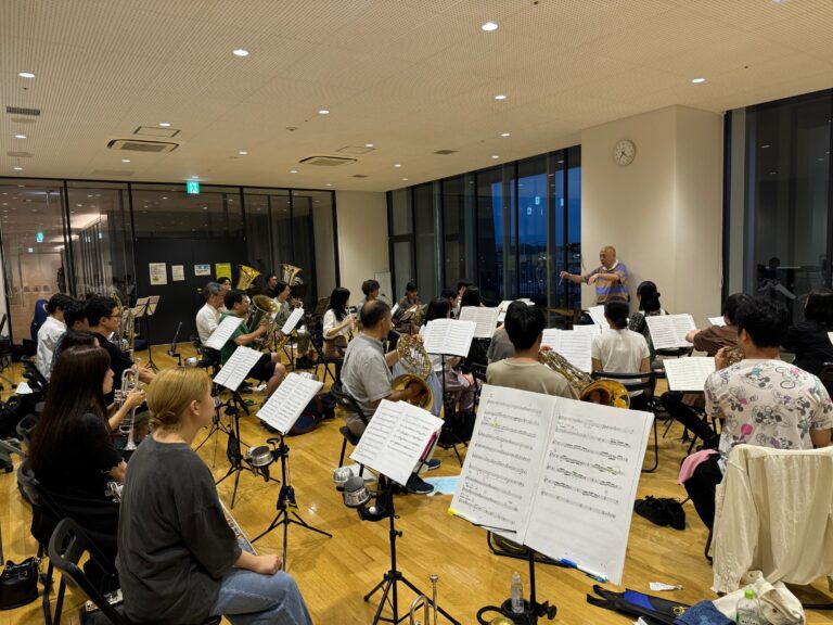 休日は、趣味の吹奏楽のお話を　～いよいよ来週が本番です！　岡田先生による最後の練習でした！～