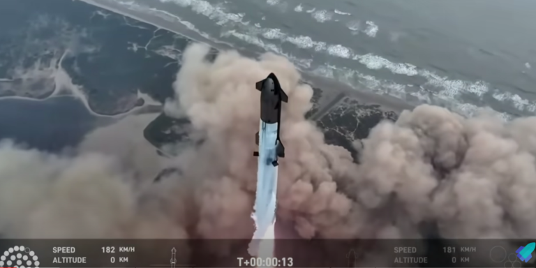 巨大宇宙船 Starship の４度目の試験飛行が無事成功！　宇宙開発がどんどん身近に感じてきましたね