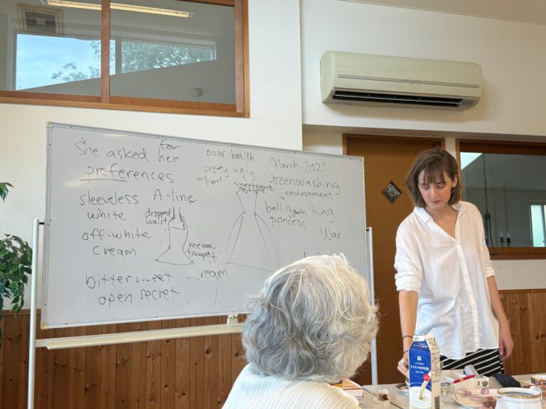 木曜は英会話の日！　今日は「Oxymoron（矛盾語法）」について英語でディスカッションしました！