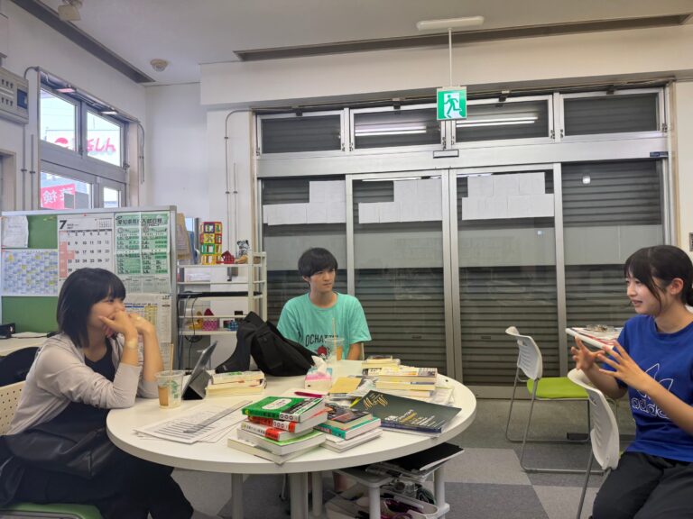 明日からのアメリカ留学を前に卒塾生が顔をだしてくれました！　なんと留学費用は全額大学負担です！