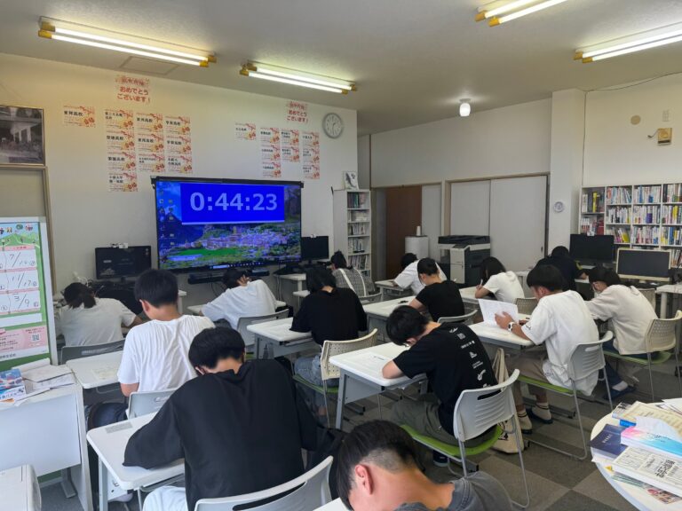中３生を中心に第３回愛知全県模試を実施しました！　塾外からの受験者も受け入れてみました。
