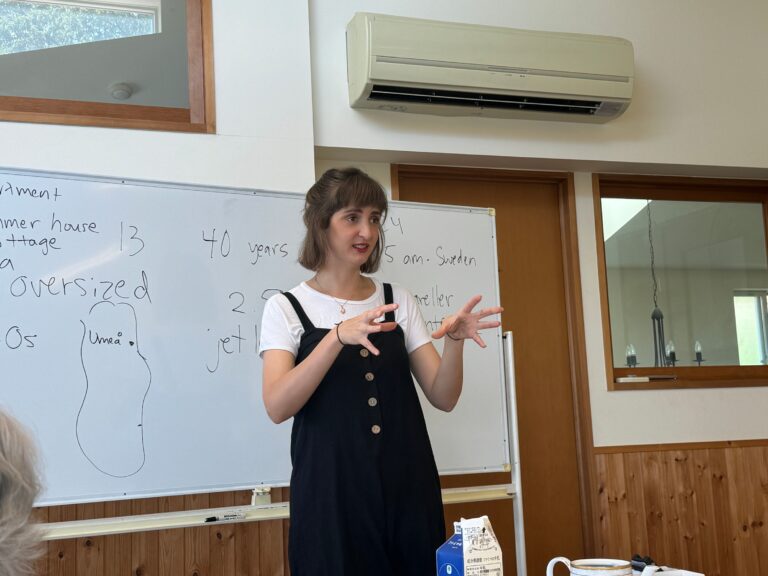 木曜は英会話の日！　夏休み明け最初の英会話は「きのこ」のお話でした！