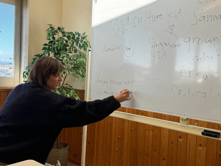 木曜は英会話の日！　～対話や議論、批判的思考が苦手な日本人～