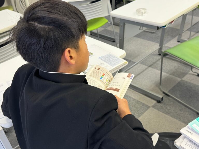 日進西中学校２学期期末テスト２日目、無事早朝学習会が終了しました！