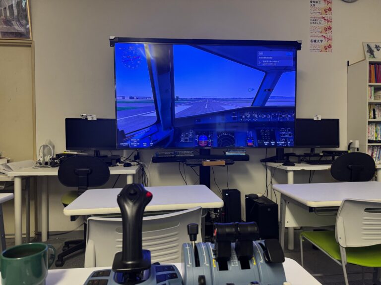 正月休みを利用して、ジェット旅客機の操縦をトレーニングしています！