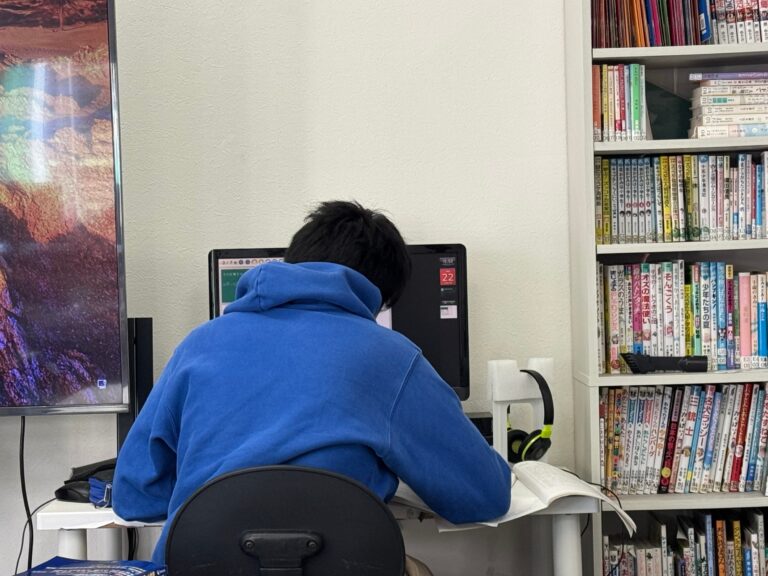 私立高校一般入試　１日目終了！　今日試験がなかった生徒は午後から塾で明日に向けて勉強してくれました！