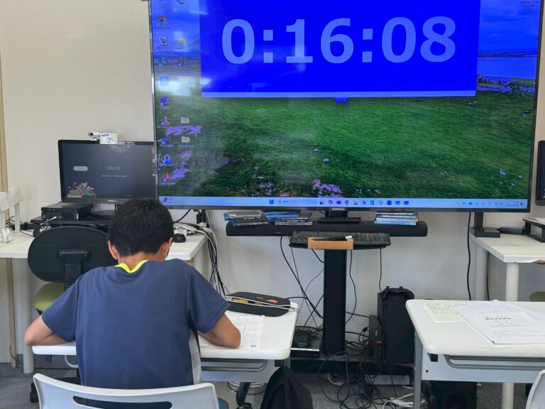 日曜に模試を受けられない中１生に対し、個別に愛知全県模試を実施しました！