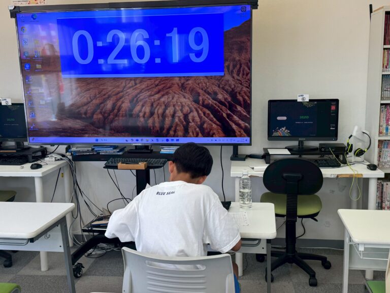 日曜に模試を受けられなかった中3生、中２生に対し、個別に愛知全県模試を実施しました！