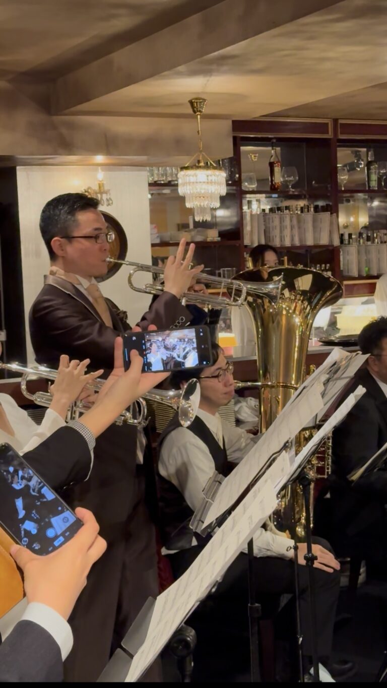 休日は、趣味の吹奏楽のお話を 　～団内結婚したお二人の結婚披露パーティに行ってきました～